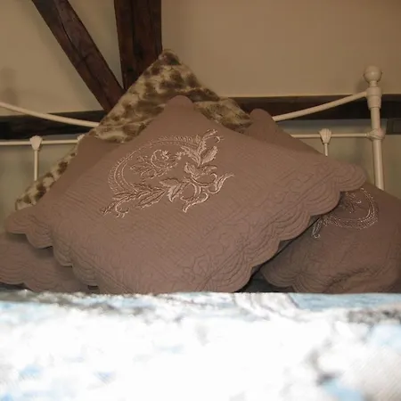 Russell House Bed & Breakfast Bruggy
